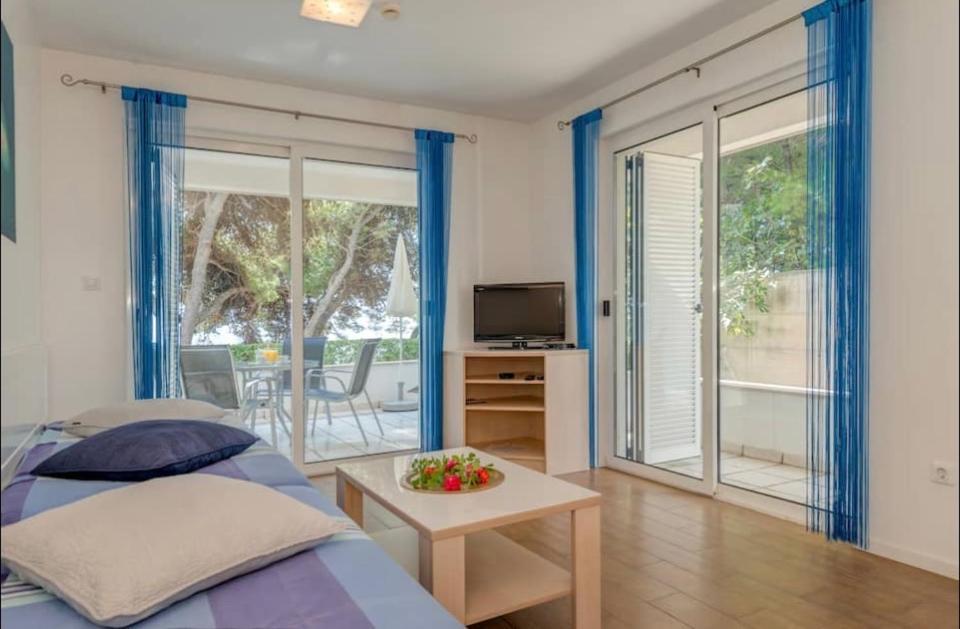 Apartment Promenade Zlatni Rat Бол Экстерьер фото
