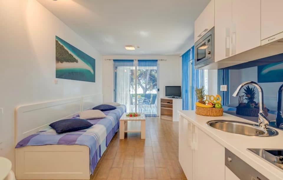 Apartment Promenade Zlatni Rat Бол Экстерьер фото